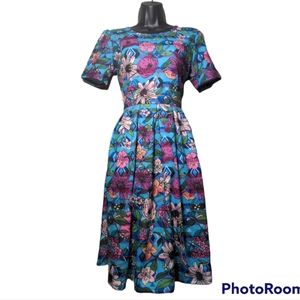 NWT LuLaRoe M Floral/Stripes Amelia Dress